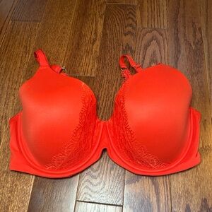 Soma Embraceable Coverage Red Lace Women's Bra - size 38DDD
